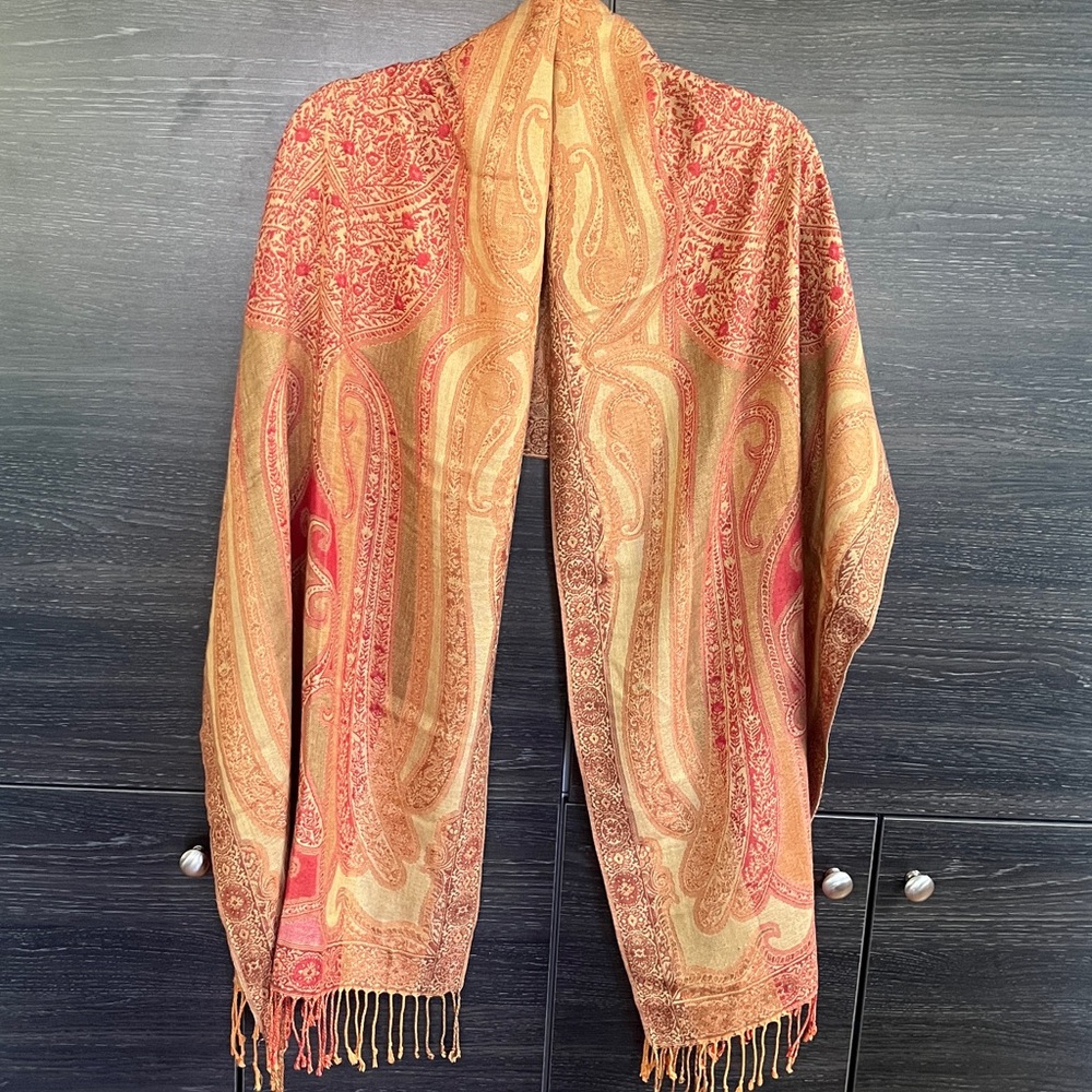 EUC Pashmina Cashmere Scarf Wrap in a Mix of Gold & Pumpkin & Red